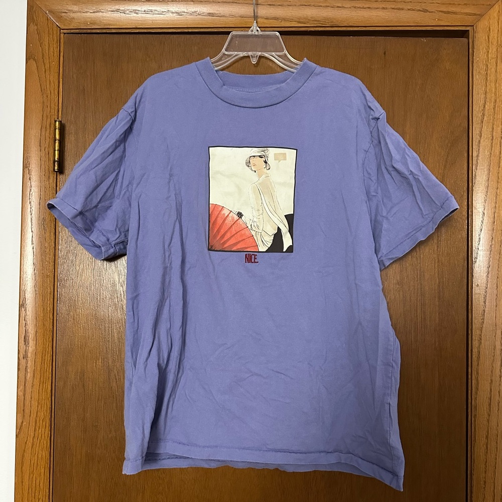 Lavender Graphic Tee with Elegant Design